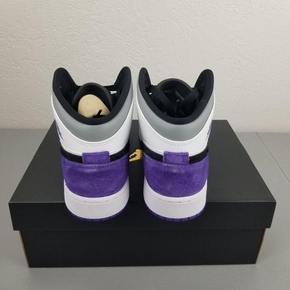 Nike Air Jordan 1 Mid SE GS White Court Purple - Picture 4 of 6